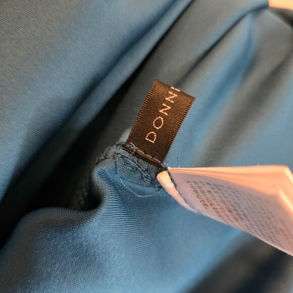 DONNEZ MOI HOODED ATHLETIC TOP LONG LENGTH SIDE SLITS NWOT TEAL SIZE M-L - Picture 7 of 9